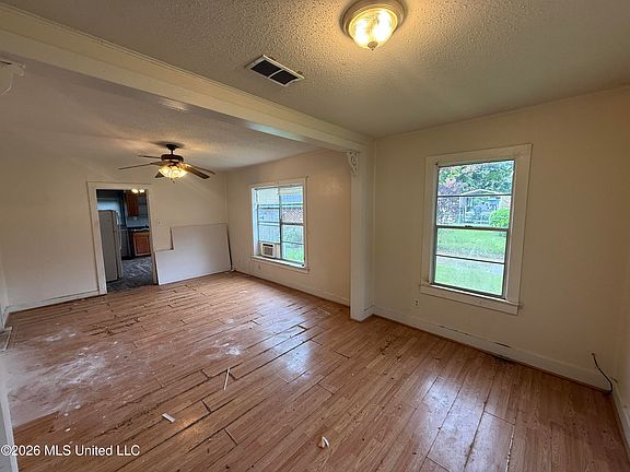 3rd image of 3505 Northward Dr