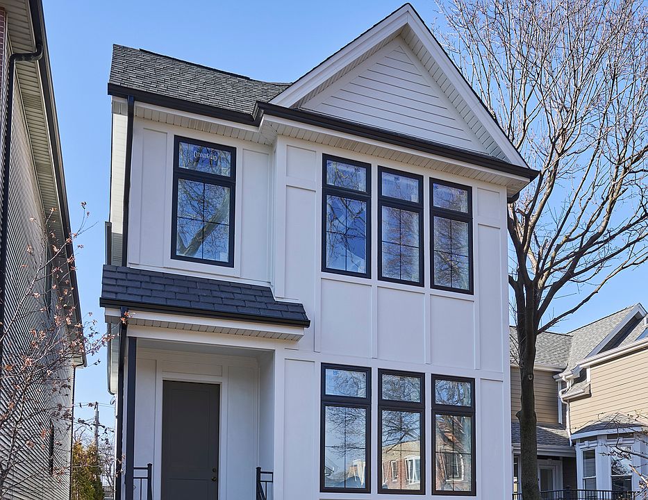 1st image of 2131 W Belle Plaine Ave