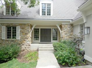 16745 S Village Dr, Village Of Loch Lloyd, MO 64012