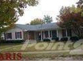 528 Windsor Mill Dr, Ballwin, MO