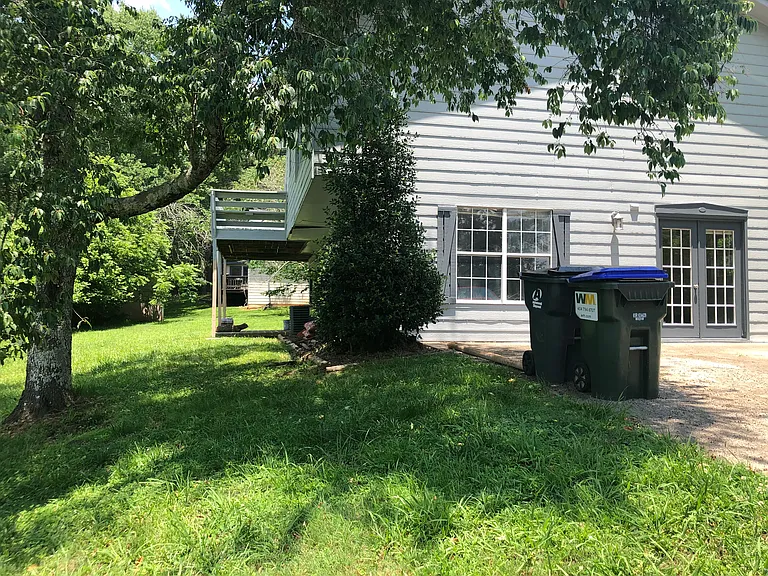 5772 Riverside Dr — Photo 4