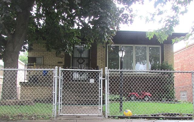 1st image of 10935 S Mackinaw Ave