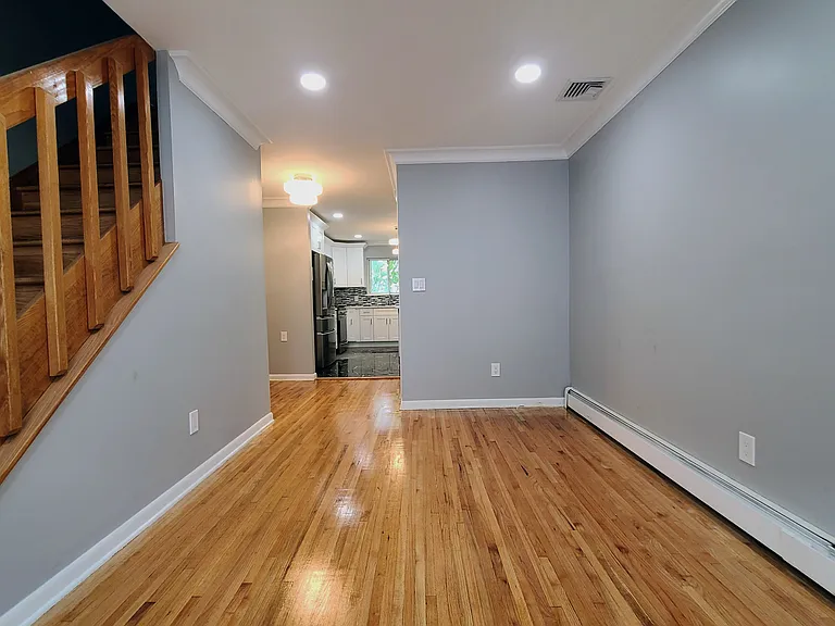 174 Palisade Ave #109 — Photo 5
