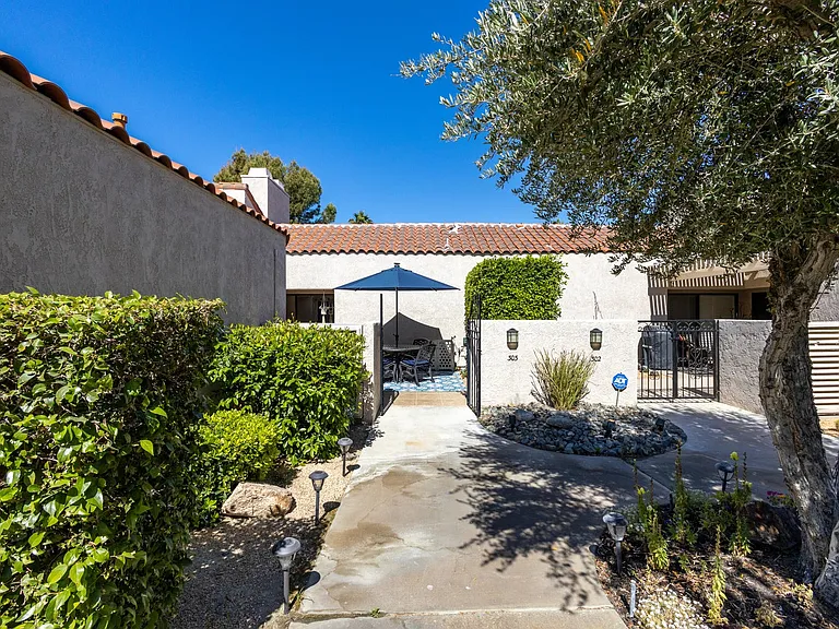 303 Forest Hills Dr — Photo 70