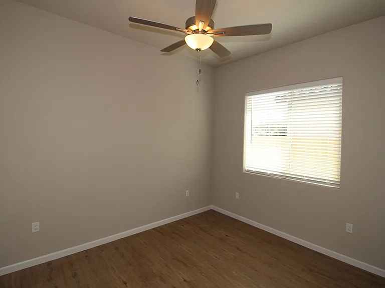 2383 N Arthur Ave — Photo 5