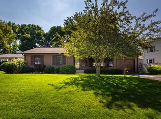 1224 Cliffwood Ln, La Crosse, WI 54601