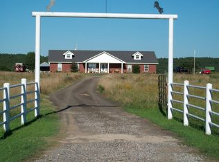 6030 Happy Valley Rd, Hartford, AR 72938