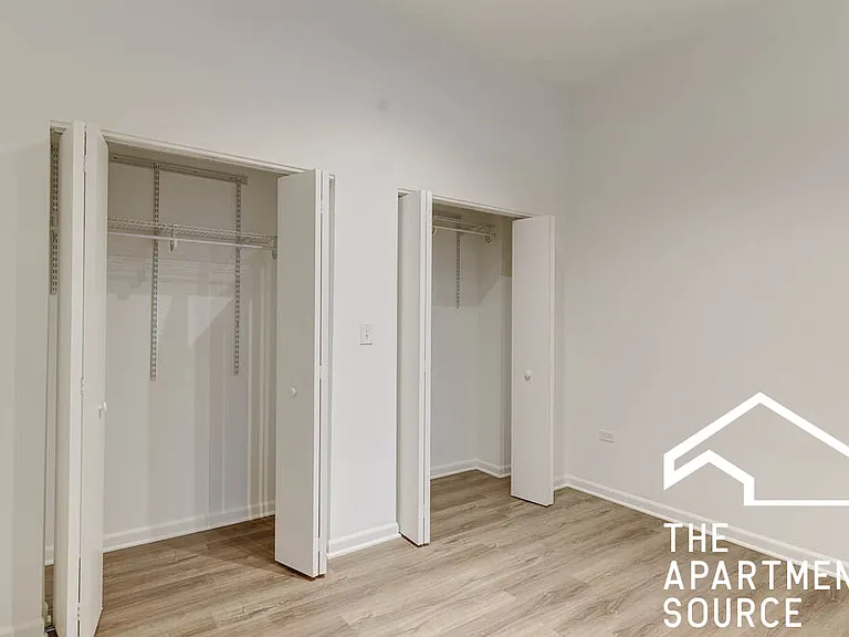 2450 S Wabash Ave #1 — Photo 9