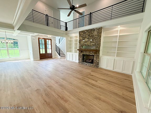 5th image of 11210 Vickis Ln
