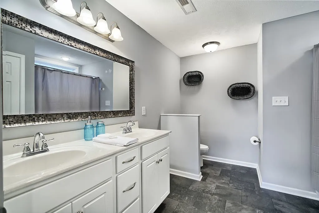 3 bed, $2,925 — Photo 4