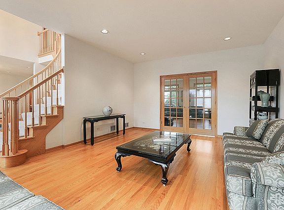 4th image of 1535 Windy Hill Dr