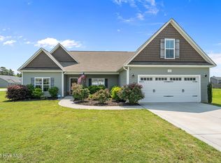 117 Titleist Ct, Raeford, NC 28376