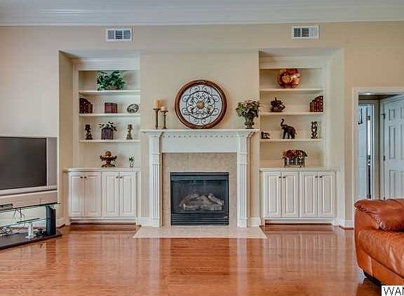 5th image of 6120 Covington Ln