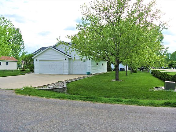 2nd image of 4815 21st St N