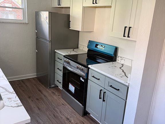 4th image of 1807 Seaton St