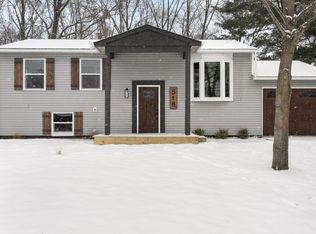 518 Baugo St, Osceola, IN 46561