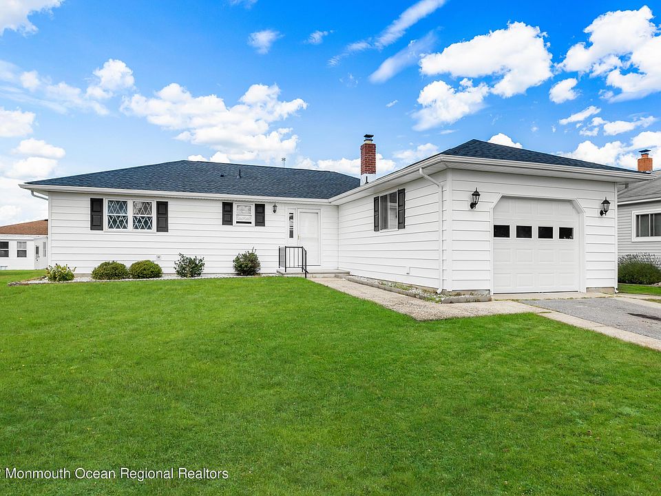 1st image of 9 Caracas Ct