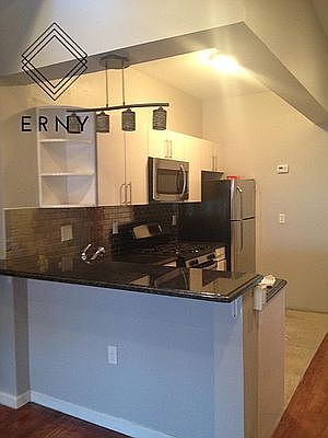 2nd image of 563 Gates Ave APT 3