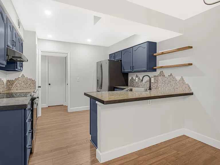 12142 Vista Nogal St — Photo 11