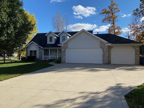 2nd image of 403 Beechwood Dr