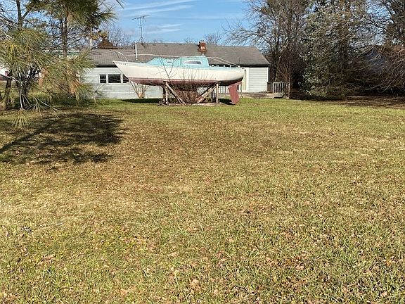 3rd image of 3419 W Lake Ave