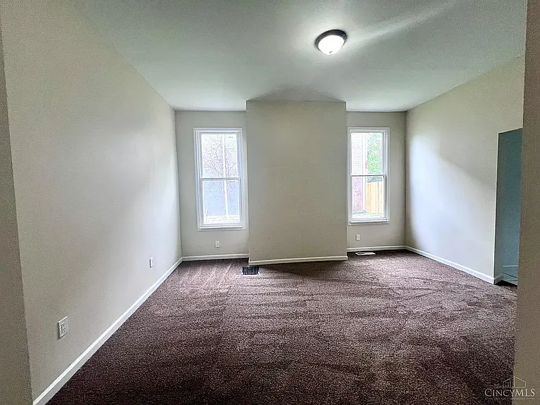 1027 Winfield Ave #1 — Photo 11