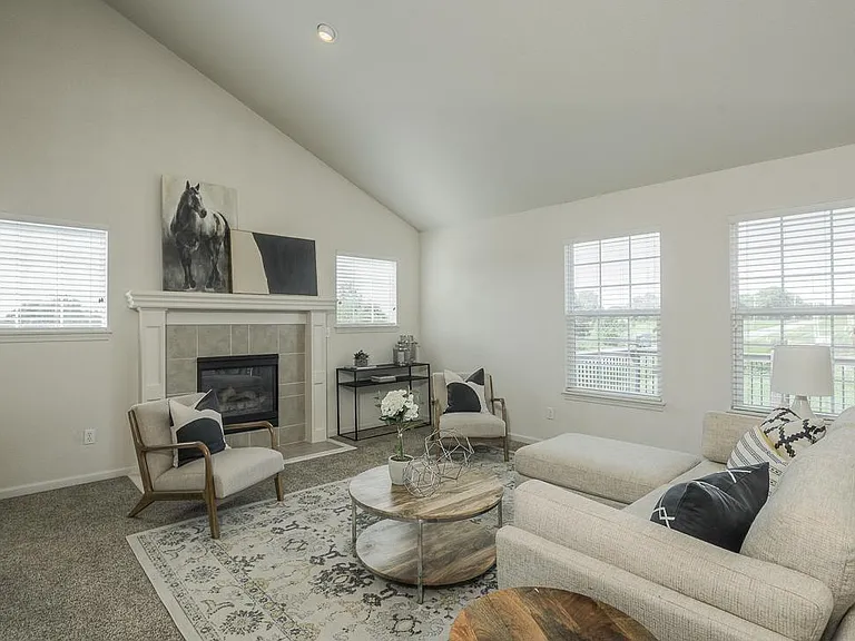 Willow Chase Twin Homes — Photo 40