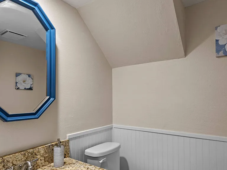 10307 Loma Vista Dr — Photo 17