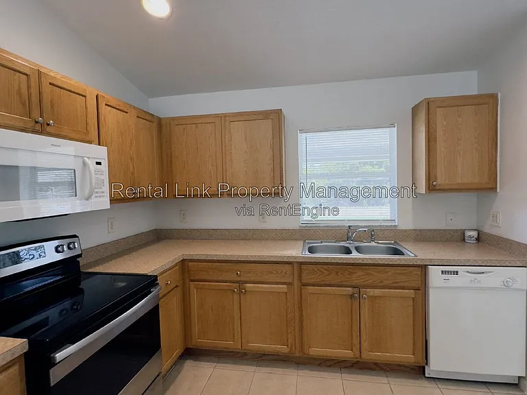 4867 30th St SW — Photo 14