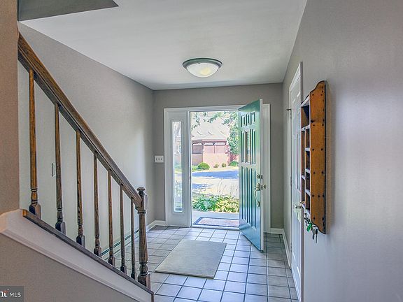 5th image of 1265 Fairchild Ave