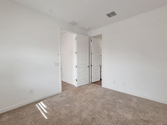5th image of 4029 E Brisa Dr