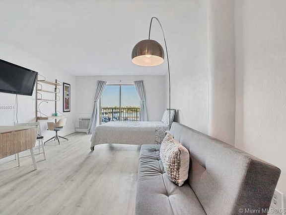 5th image of 7904 West Dr APT 104