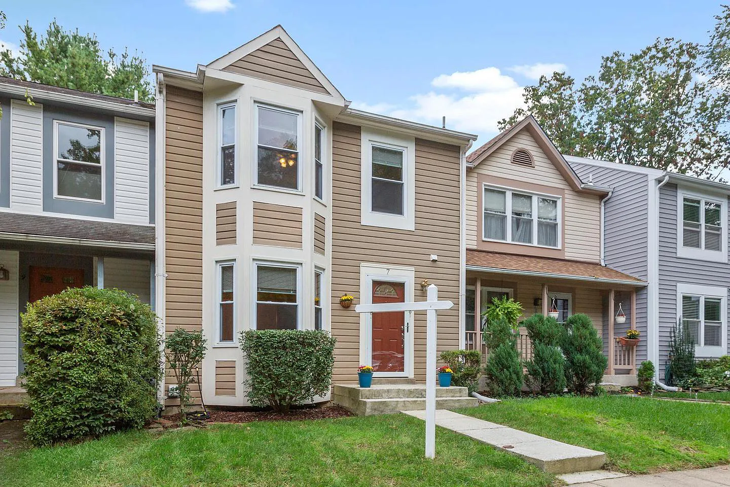 7 Wheatfield Ct photo 1