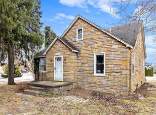 532 E Avon Rd, Rochester Hills, MI 48307