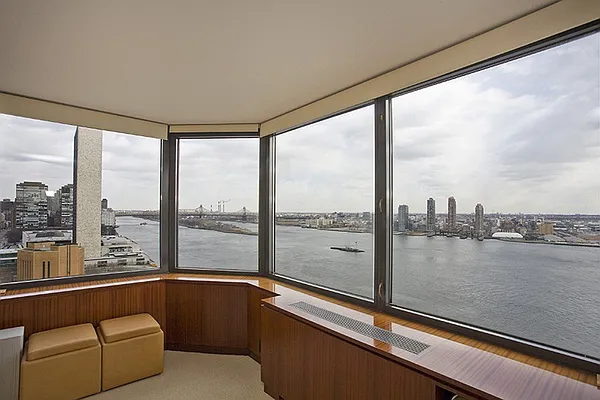 Rented by Brown Harris Stevens | media 21