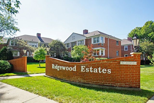 1st image of 1945 W Albion Ave #1S