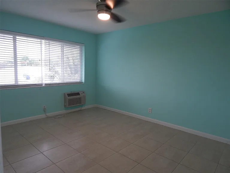 3220 Bayview Dr #314 — Photo 15