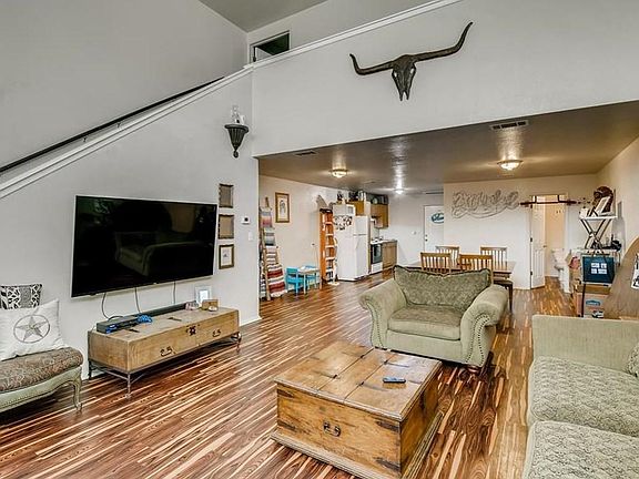 3rd image of 108 E Davilla St #A