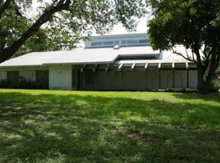 105 Berwick St, Victoria, TX 77904