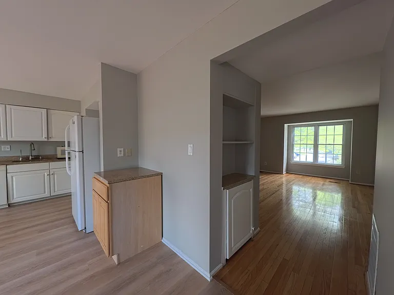 621 Ivy League Ln — Photo 9
