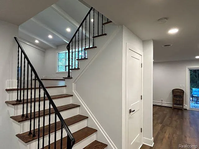 327 Millington Blvd — Photo 10