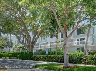 2758 NE 8th Ave, Wilton Manors, FL 33334