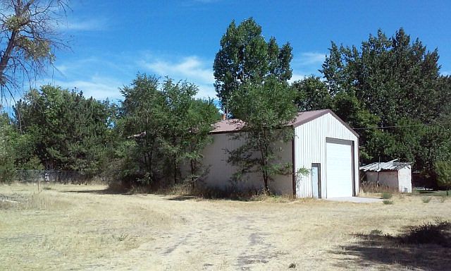 2nd image of 795 S Shilling Ave