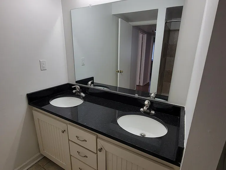 1660 N 4th St #2C — Photo 10