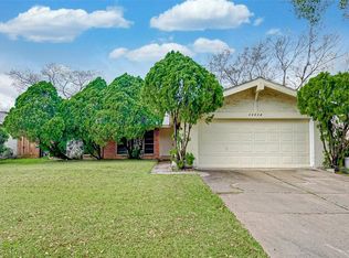 10514 Rancho Bernardo Ln, Sugar Land, TX 77498