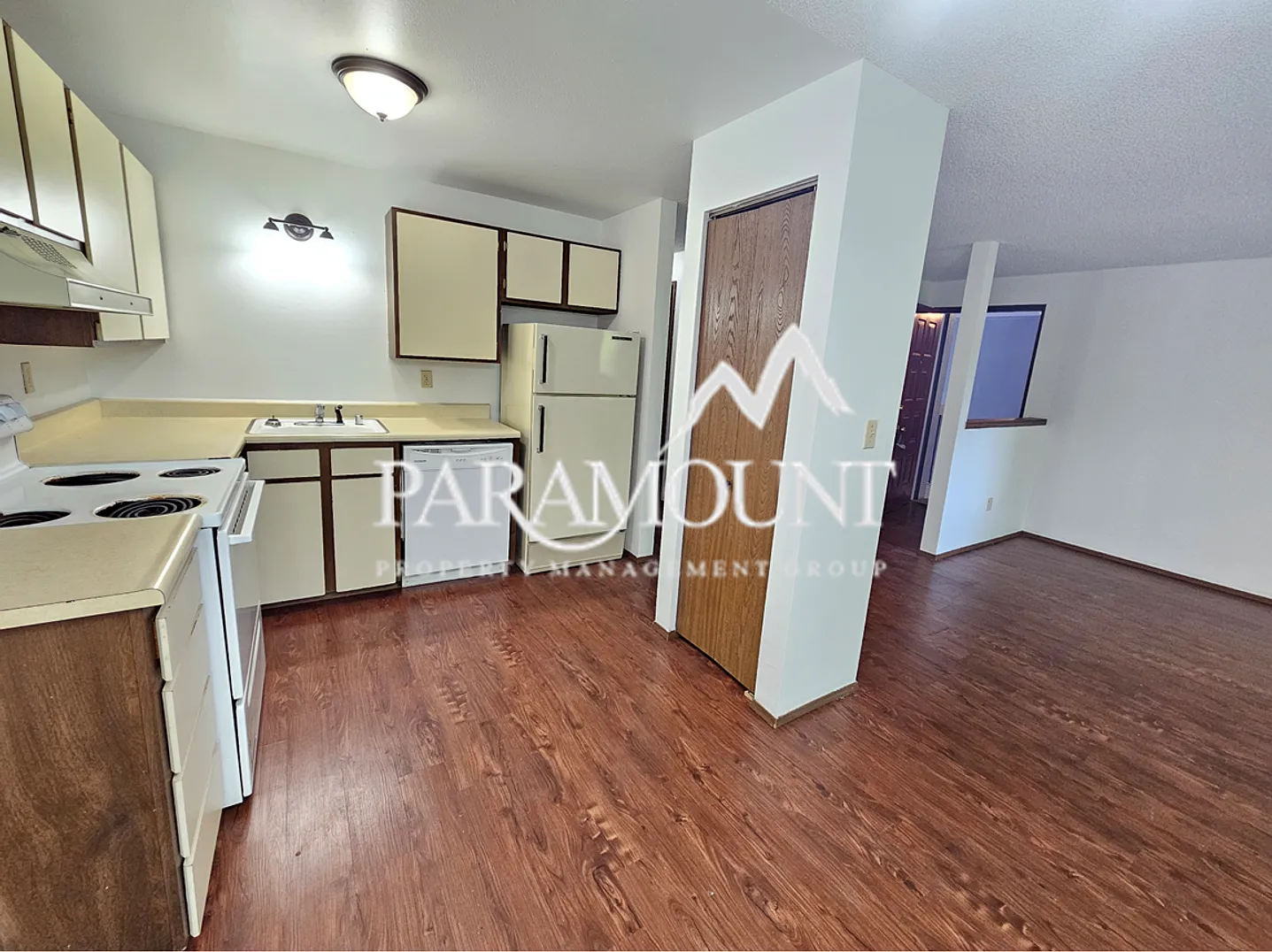 575 6th Ave — Photo 3