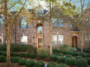 10 Pine Needle Pl, The Woodlands, TX 77382