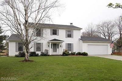 1st image of 465 Montague Dr