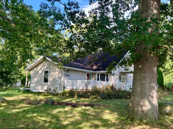 7560 Tucker Ln, Jackson, MI 49201