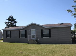 83 Pineview Dr, Flint, MI 48506